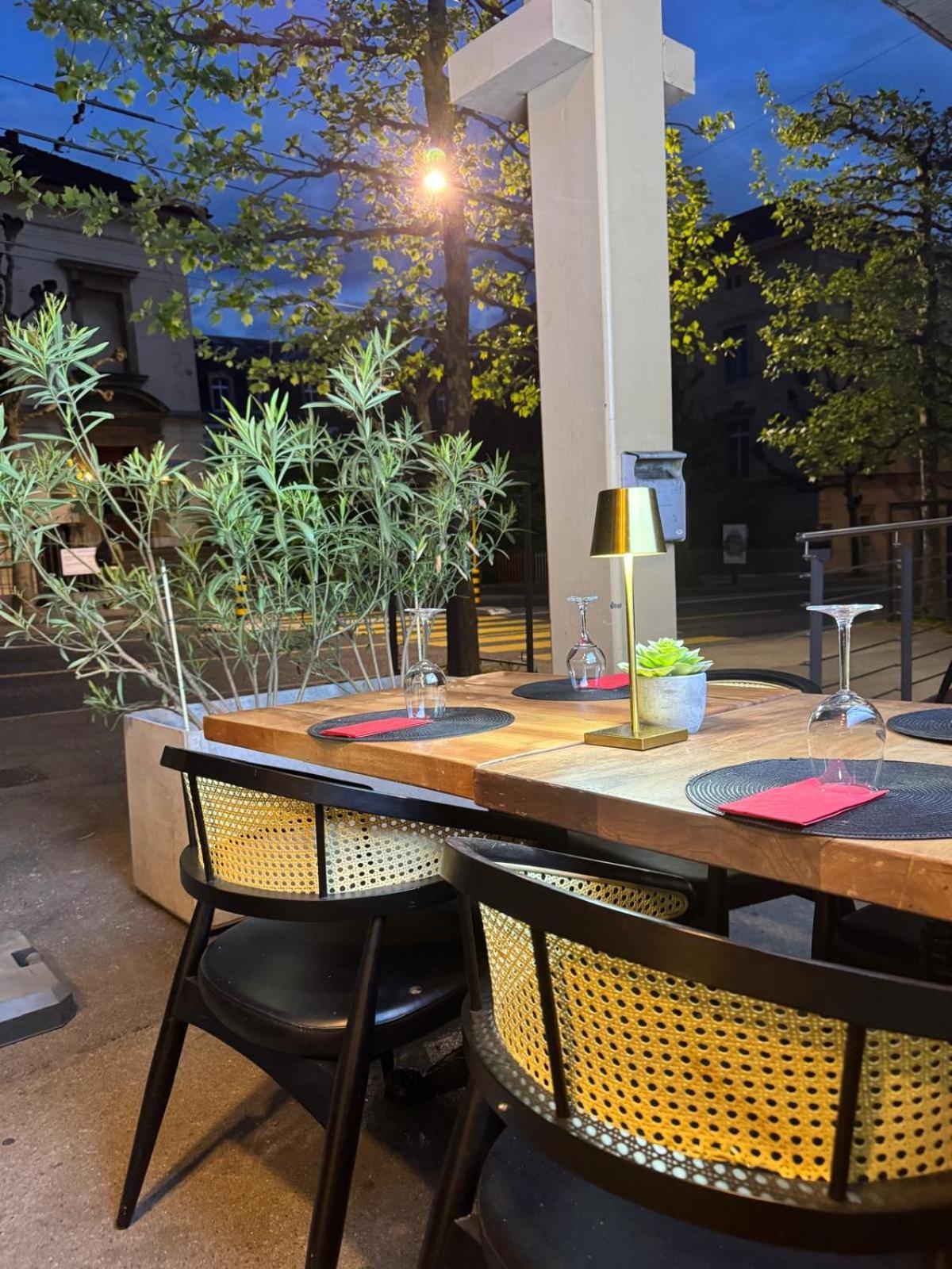 Neuchâtel City Hôtel Ngoại thất bức ảnh